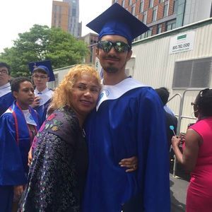 Meet your Posher, Laura